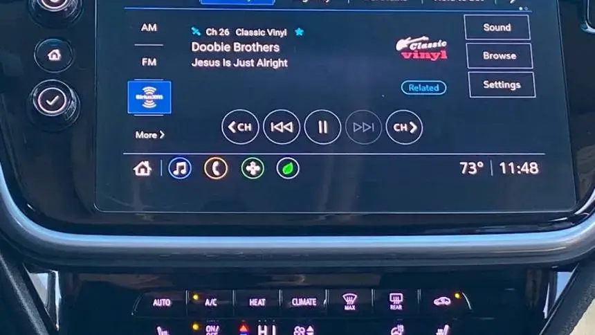 2022 Chevrolet Bolt - Images - 10