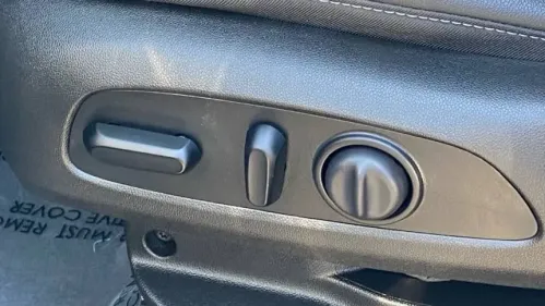 2022 Chevrolet Bolt - Images - 14