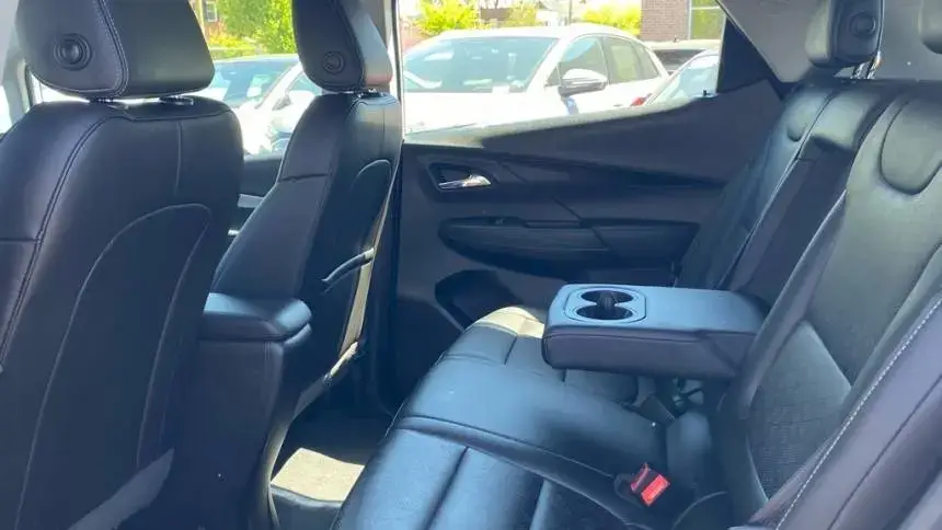 2022 Chevrolet Bolt - Images - 21