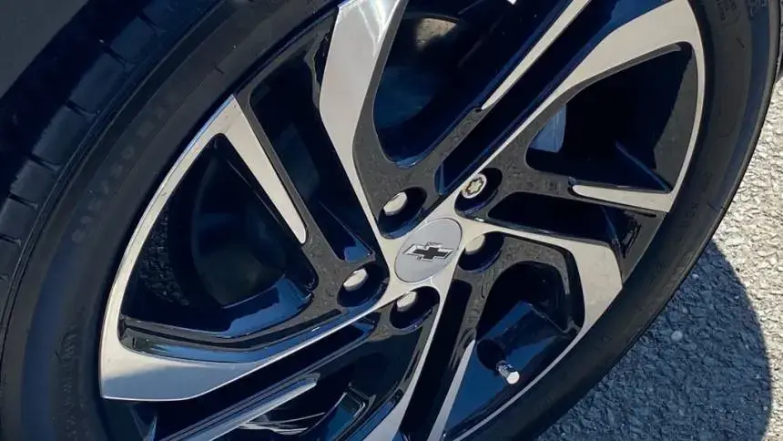 2022 Chevrolet Bolt - Images - 22