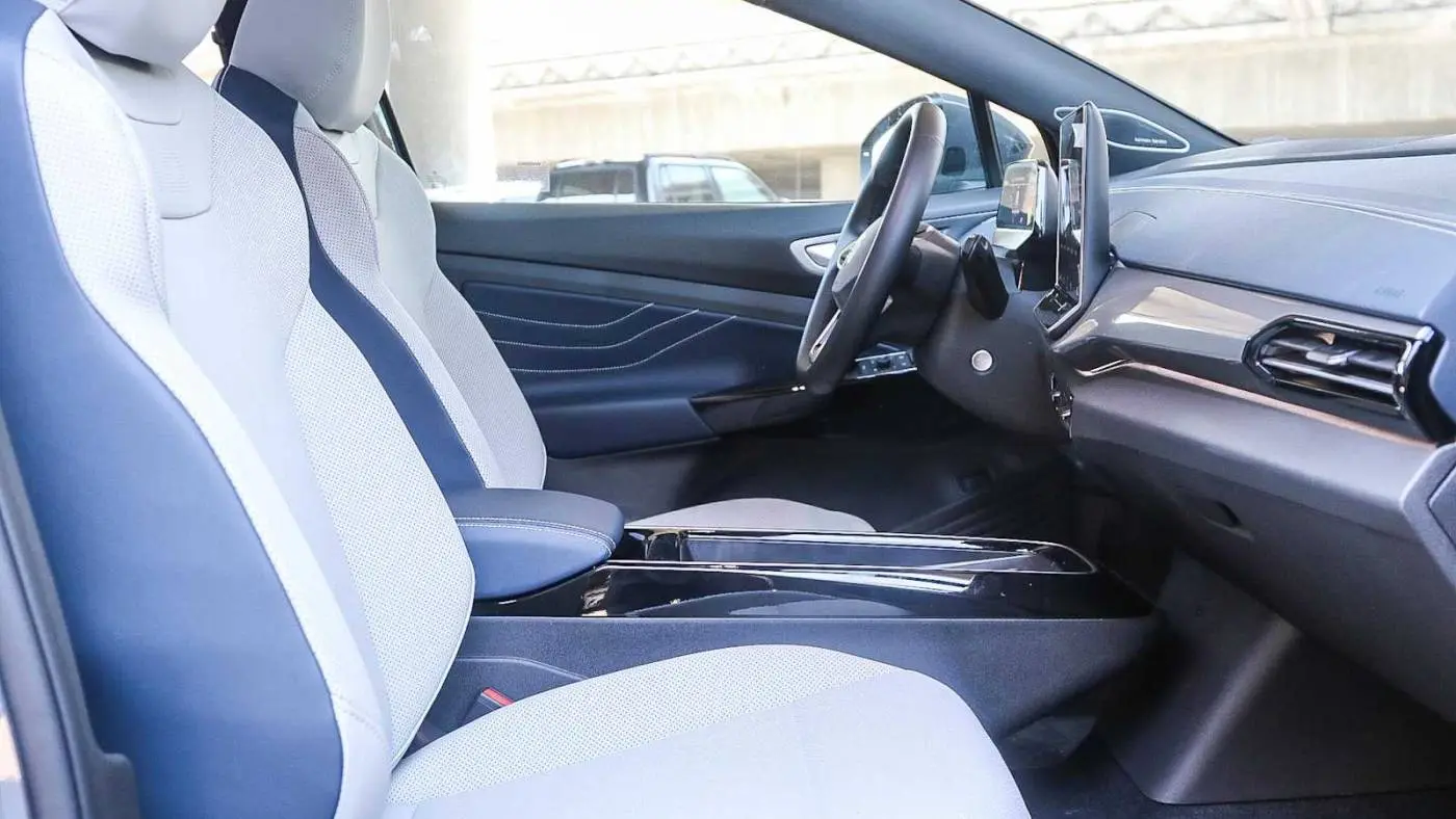 2025 Volkswagen ID.4 1V2JSPE80SC002742