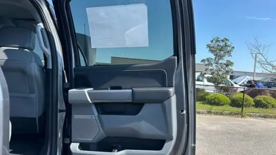 2025 Ford F-150 Lightning 1FTVW3L74SWG05377