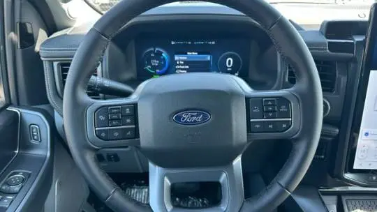 2025 Ford F-150 Lightning 1FTVW3L74SWG05377