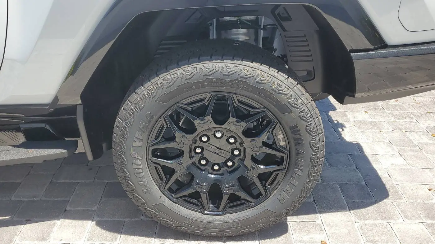 2025 GMC HUMMER EV Pickup 1GT40BDD4SU116291