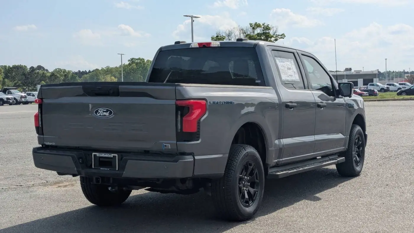 2025 Ford F-150 Lightning 1FTVW3LKXSWG00298