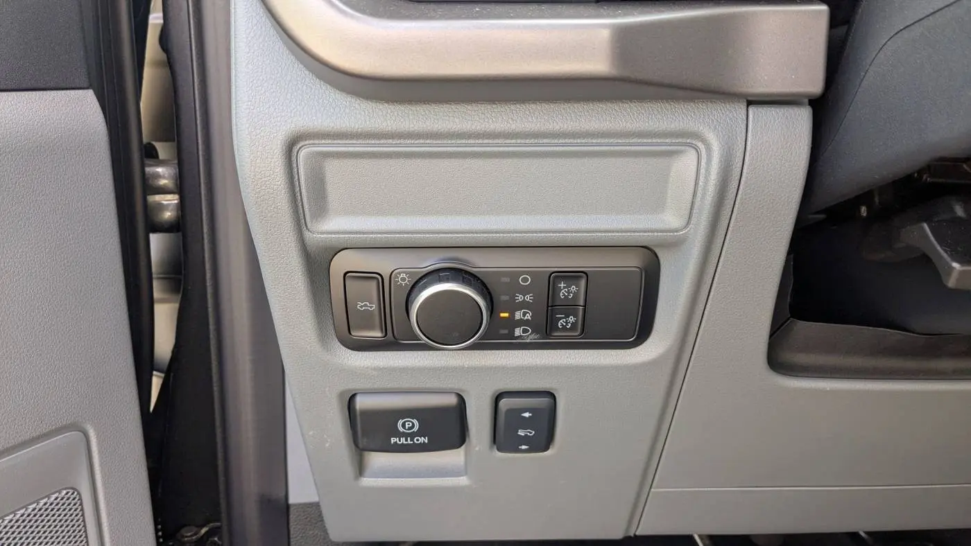 2025 Ford F-150 Lightning 1FTVW3LKXSWG00298