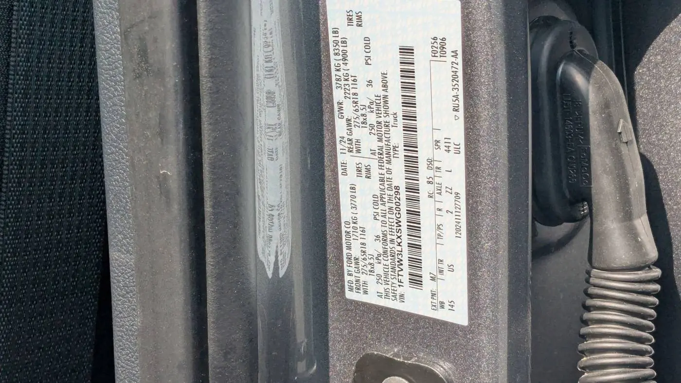2025 Ford F-150 Lightning 1FTVW3LKXSWG00298