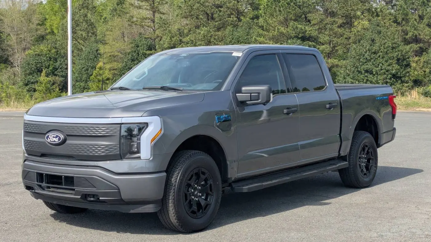2025 Ford F-150 Lightning 1FTVW3LKXSWG00298