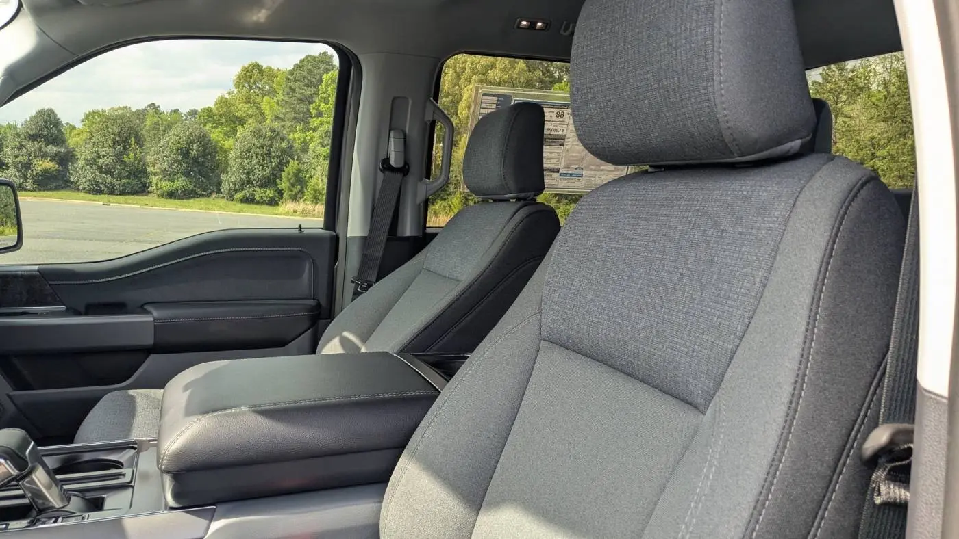 2025 Ford F-150 Lightning 1FTVW3LKXSWG00298