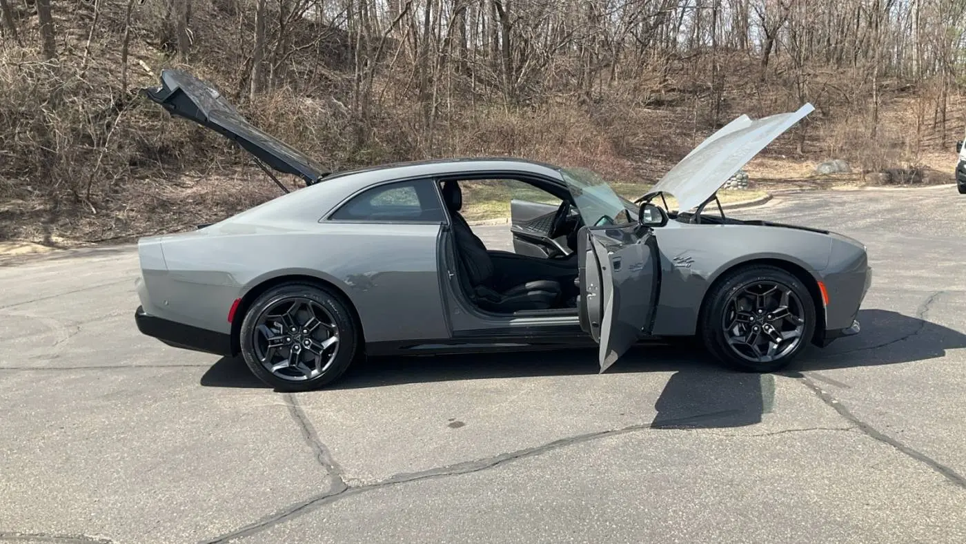2025 Dodge Charger Daytona 2C3CDBCK5SR560135