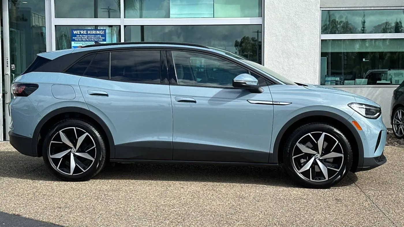 2025 Volkswagen ID.4 1V2VRPE86SC001026