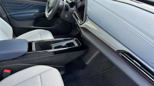 2025 Volkswagen ID.4 1V2VRPE86SC001026