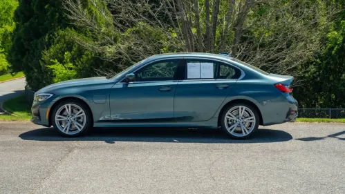 2021 BMW 3 Series - Images - 3