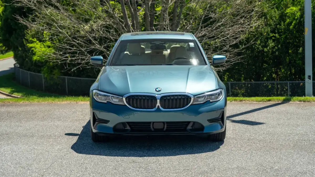 2021 BMW 3 Series - Images - 4