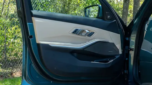 2021 BMW 3 Series - Images - 16