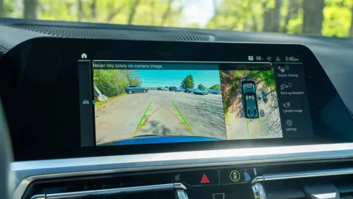 2021 BMW 3 Series - Images - 26