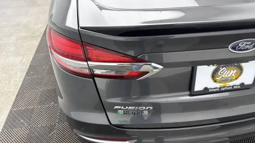 2019 Ford Fusion Energi - Images - 8