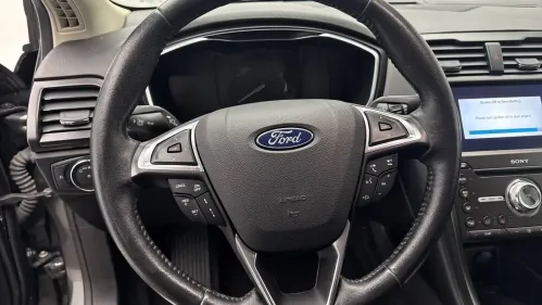 2019 Ford Fusion Energi - Images - 21