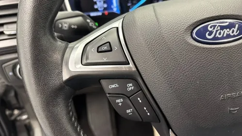 2019 Ford Fusion Energi - Images - 35