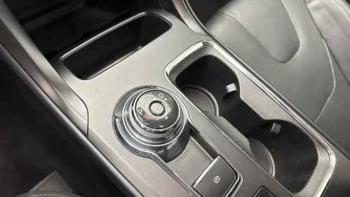 2019 Ford Fusion Energi - Images - 38