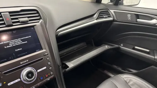 2019 Ford Fusion Energi - Images - 42