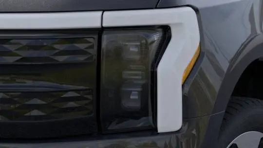 2023 Ford F-150 Lightning 1FT6W1EV6PWG11208
