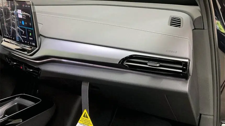 2025 Volkswagen ID.4 1V2DSPE80SC004195
