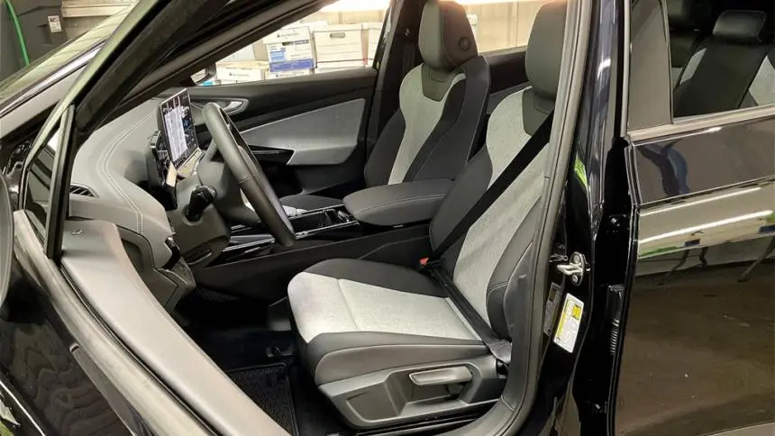 2025 Volkswagen ID.4 1V2DSPE80SC004195