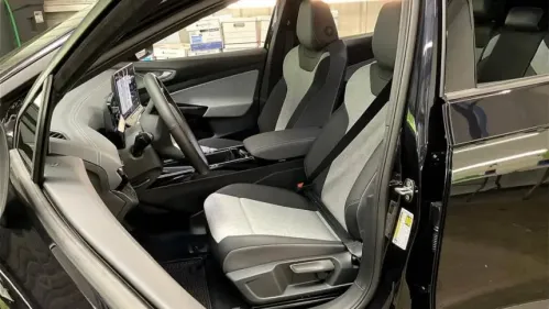 2025 Volkswagen ID.4 1V2DSPE80SC004195