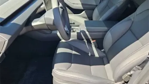2025 Tesla Model 3 5YJ3E1EA2SF902451