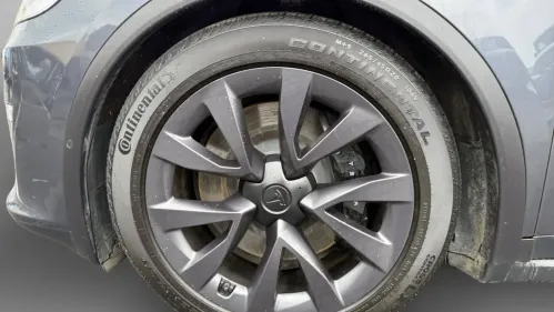 2022 Tesla Model X - Images - 9