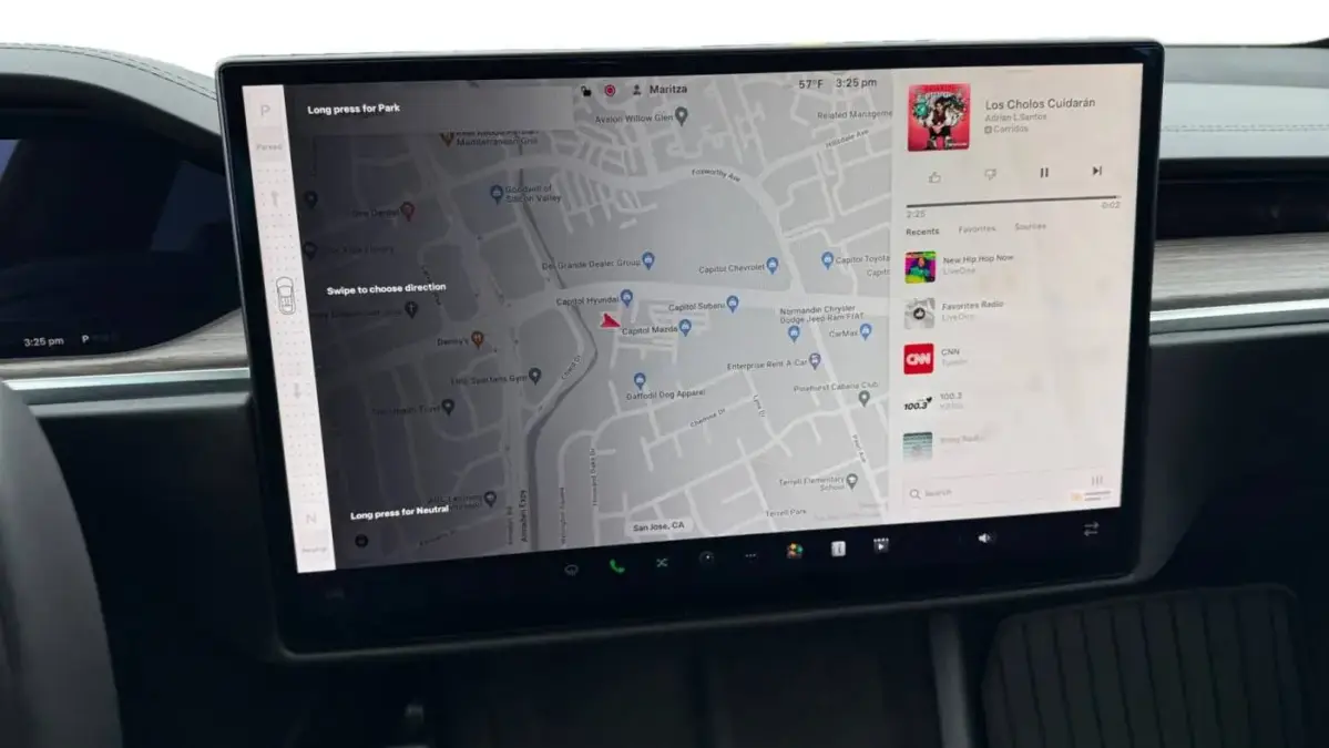 2022 Tesla Model X - Images - 12