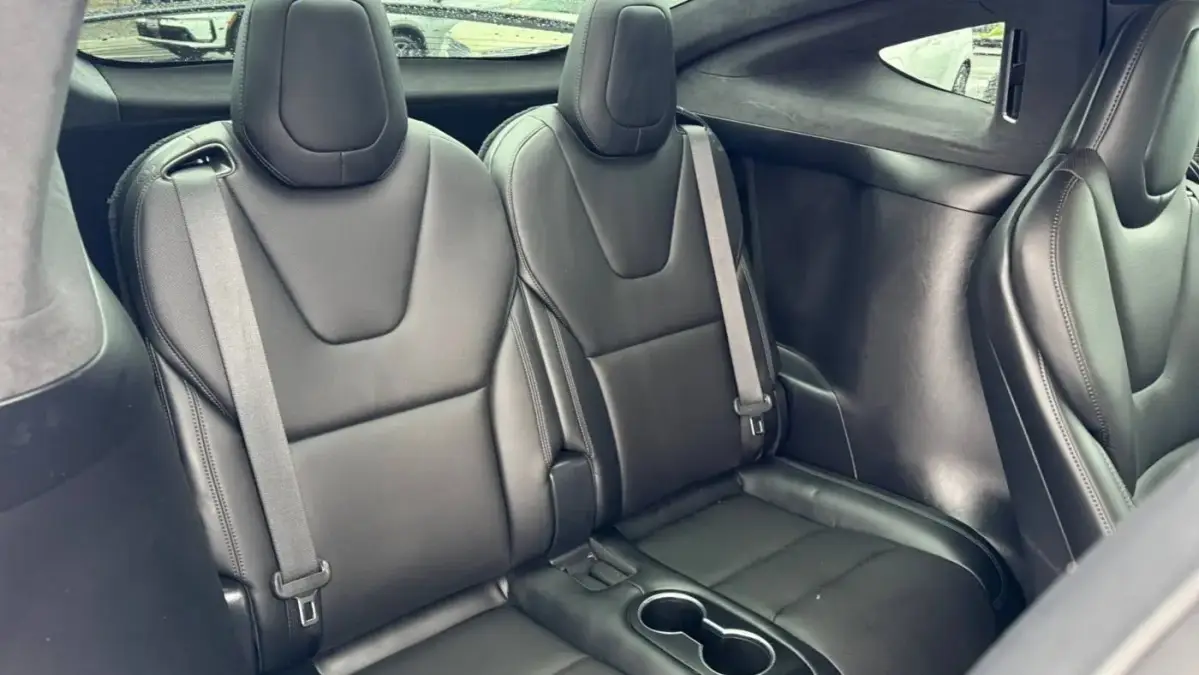 2022 Tesla Model X - Images - 21