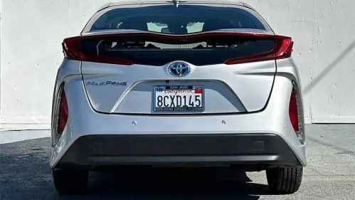 2017 Toyota Prius Prime - Images - 5