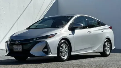 2017 Toyota Prius Prime - Images - 7