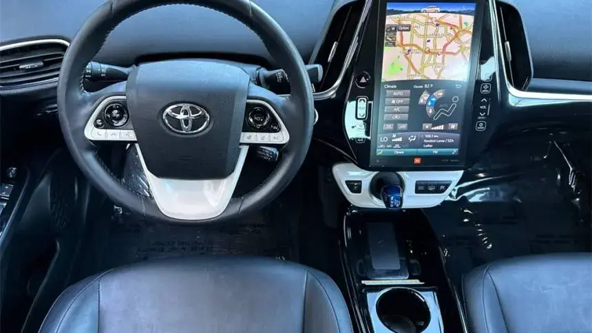 2017 Toyota Prius Prime - Images - 12