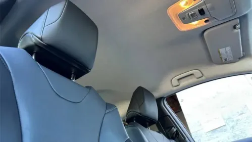 2017 Toyota Prius Prime - Images - 14