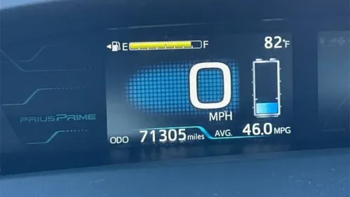 2017 Toyota Prius Prime - Images - 20