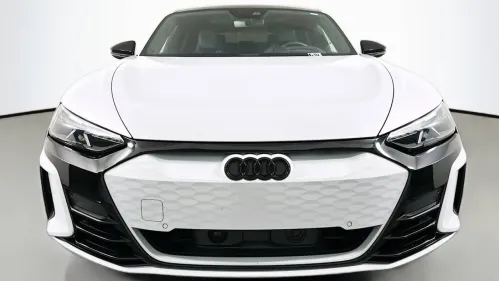 2024 Audi RS e-tron GT - Images - 2
