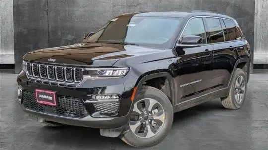 2025 Jeep Grand Cherokee 1C4RJYB68S8678519