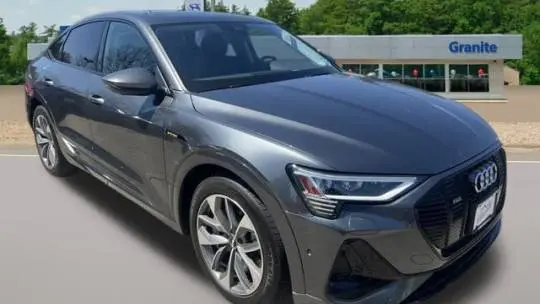 2021 Audi e-tron WA12AAGE3MB002231