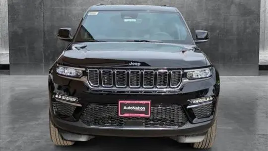 2025 Jeep Grand Cherokee 1C4RJYB68S8678519
