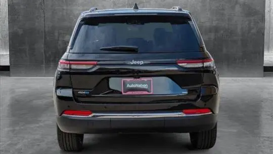 2025 Jeep Grand Cherokee 1C4RJYB64S8678422