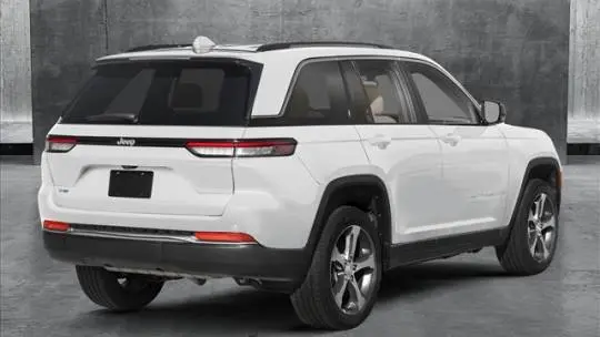 2025 Jeep Grand Cherokee 1C4RJYC60S8685172