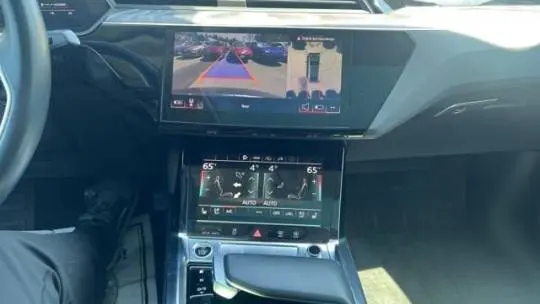 2021 Audi e-tron WA12AAGE3MB002231