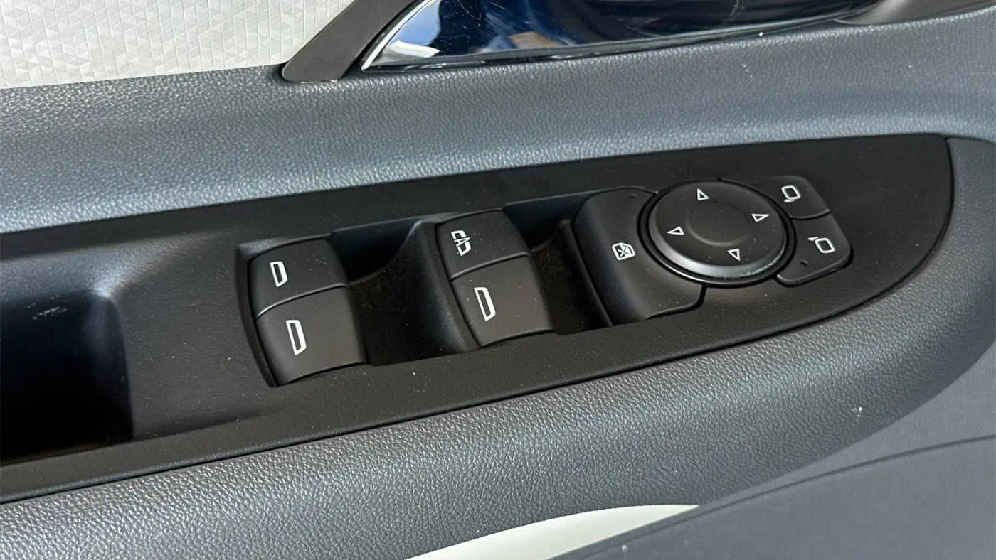 2018 Chevrolet Bolt 1G1FW6S03J4138899