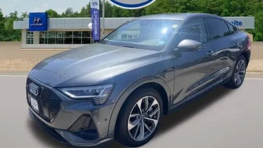 2021 Audi e-tron WA12AAGE3MB002231