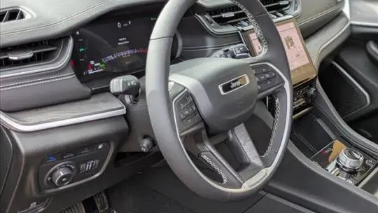 2024 Jeep Grand Cherokee 1C4RJYB65RC113748