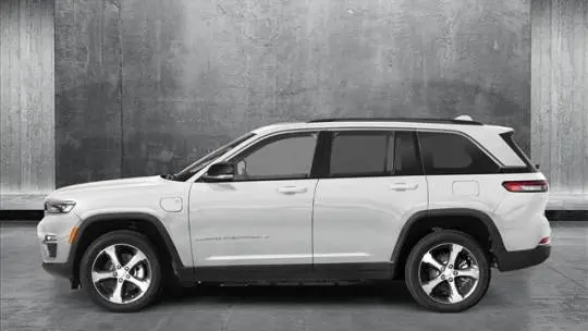2025 Jeep Grand Cherokee 1C4RJYC60S8685172