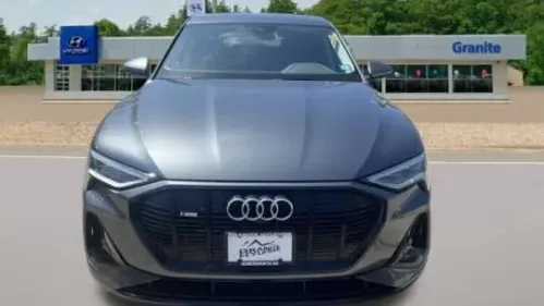 2021 Audi e-tron WA12AAGE3MB002231